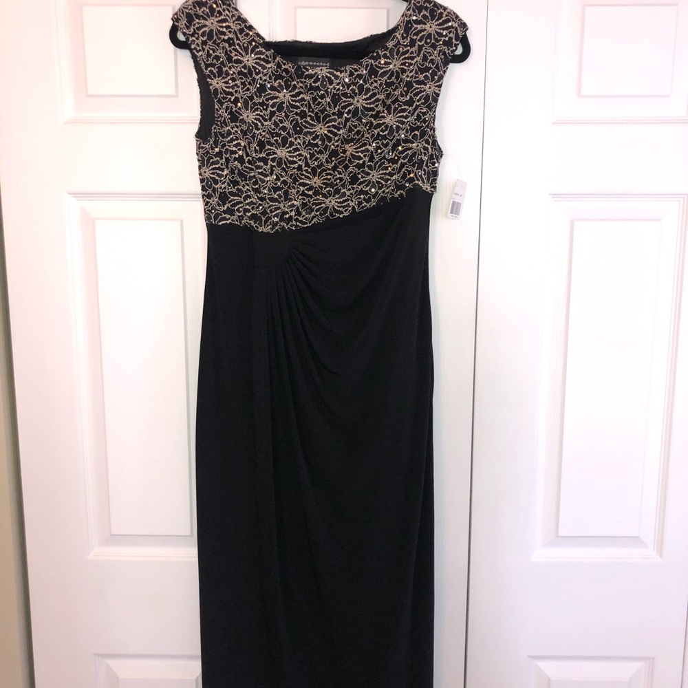 Connected Apparel Floor Length Black and Gold Dress Size 8P with Tags